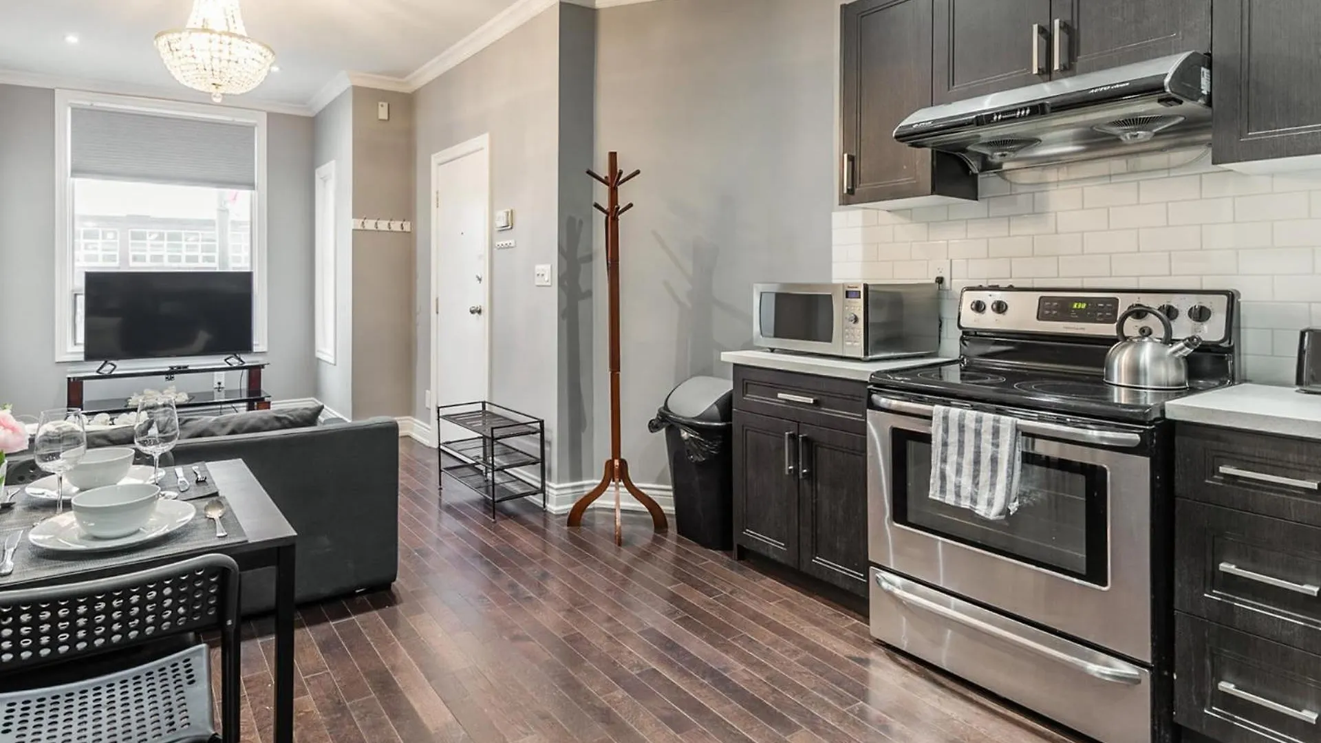 Pet-Friendly Apartment On Ossington Ave トロント 0*,  カナダ